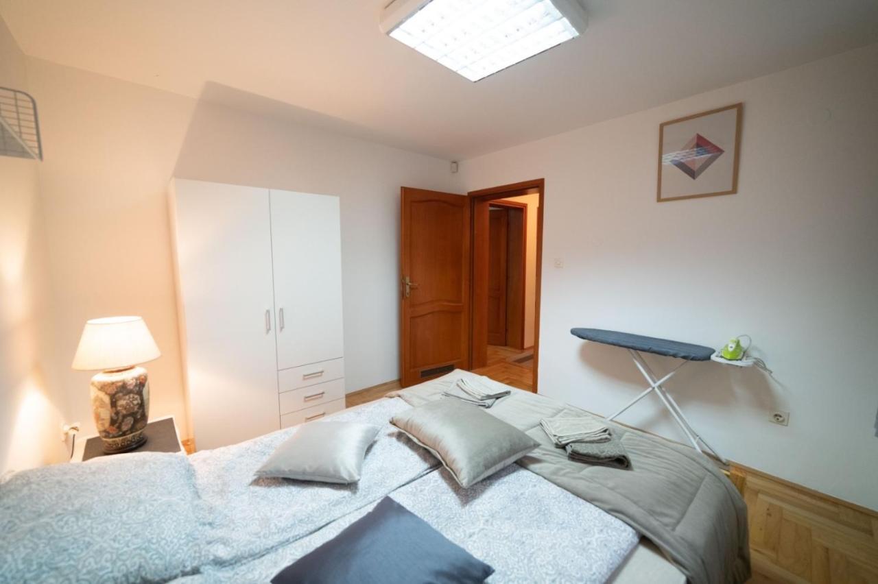 Apartman Yellow House SJJ Extérieur photo