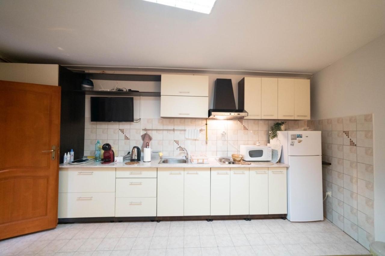 Apartman Yellow House SJJ Extérieur photo