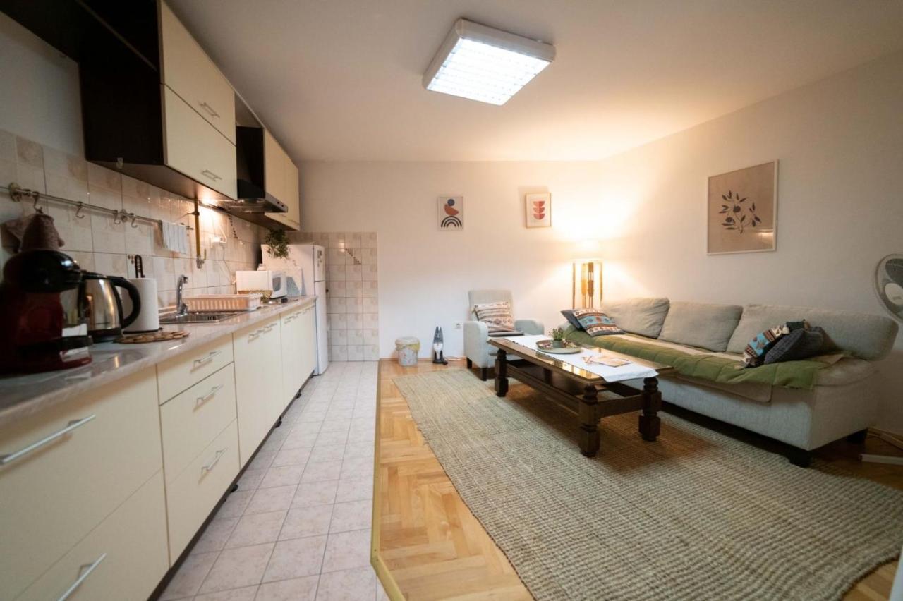 Apartman Yellow House SJJ Extérieur photo
