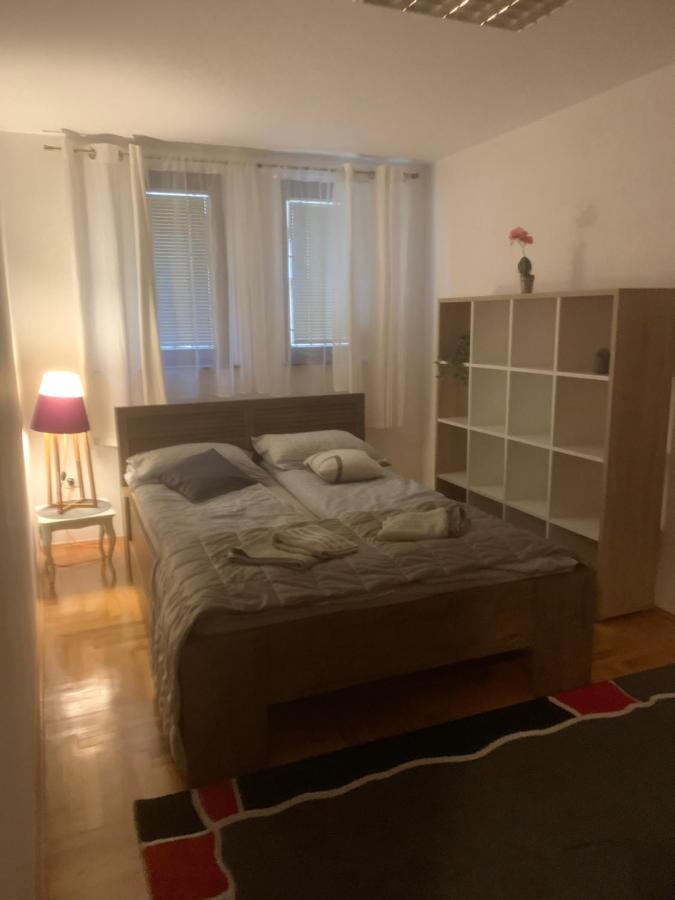 Apartman Yellow House SJJ Extérieur photo