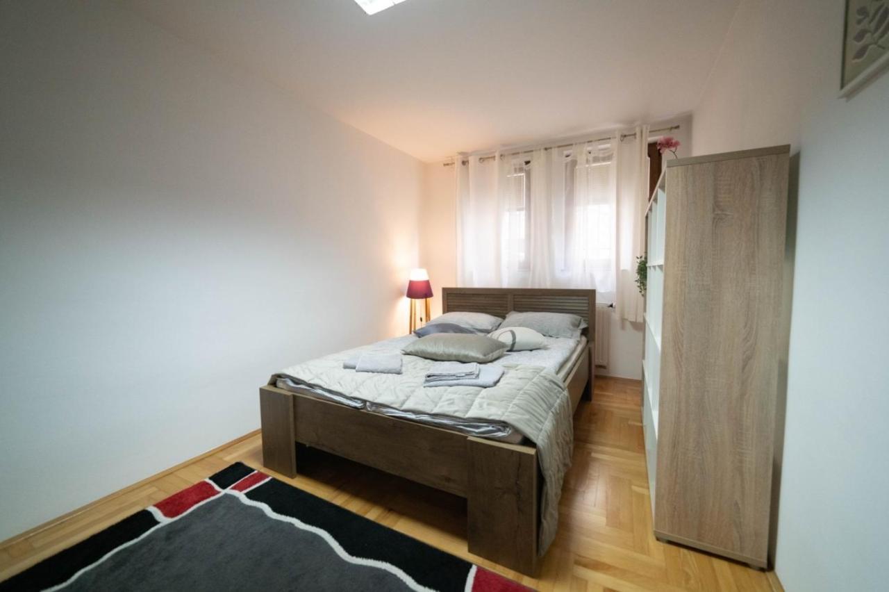 Apartman Yellow House SJJ Extérieur photo